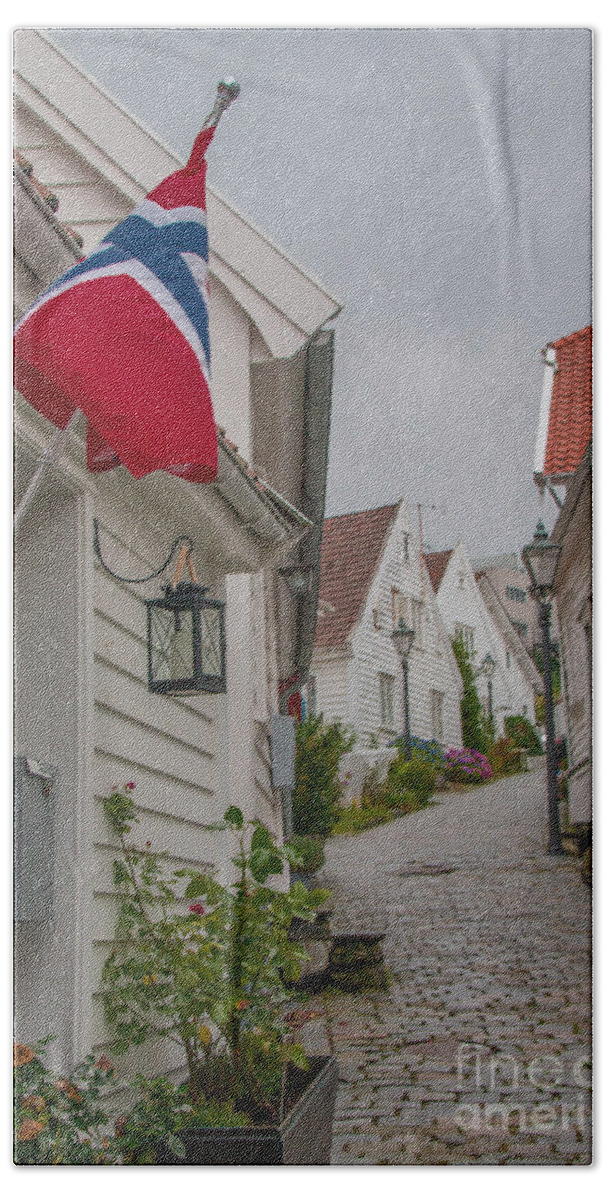 Scandinavian Bath Towel featuring the photograph Gamle Stavanger Norway 4 by Amanda Mohler