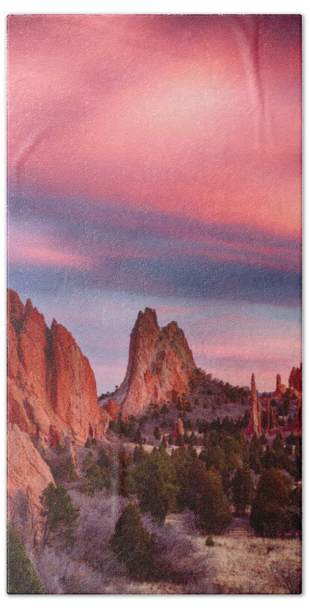 Garden Of The Gods Bath Towel featuring the photograph Garden of the Gods Sunset Sky Portrait by James BO Insogna