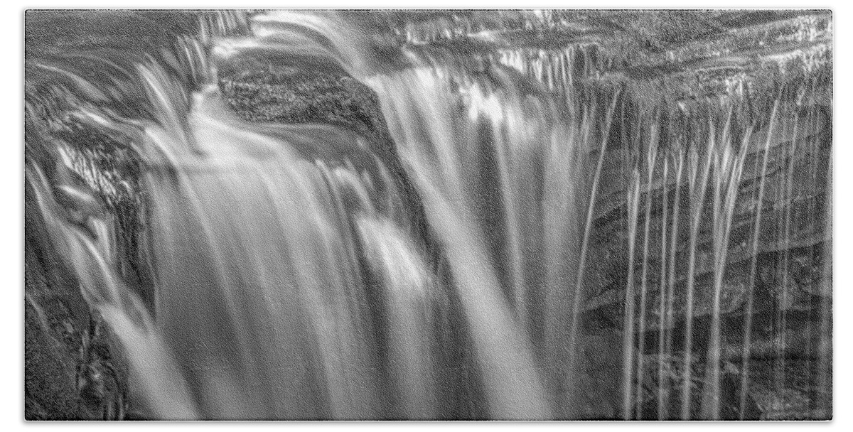 Ricketts Glen Bath Towel featuring the photograph Gentle Falls in BW by Paul W Faust - Impressions of Light