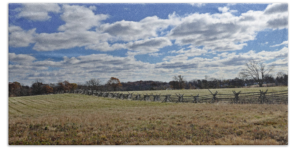 Gettysburg Bath Towel featuring the photograph Gettysburg Battlefield - Pennsylvania by Brendan Reals