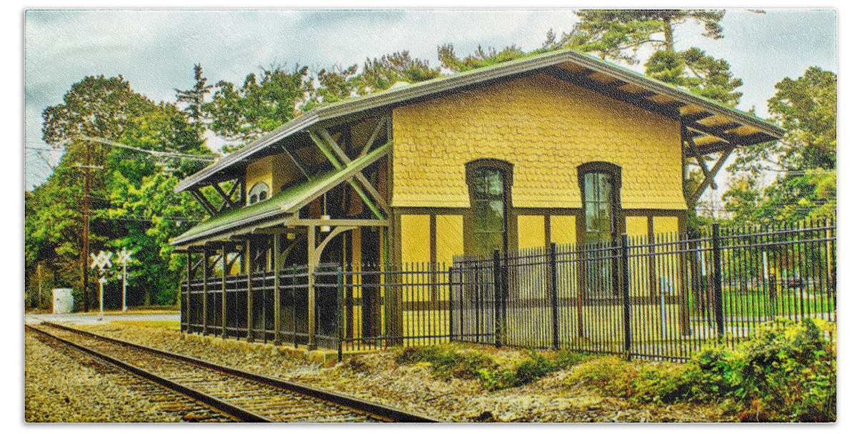 Train Bath Towel featuring the photograph Glassboro Train Station by Nick Zelinsky Jr
