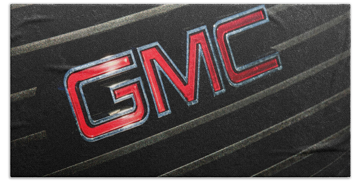 Gmc Emblem Bath Towel featuring the photograph GMC Emblem - 1634c by Jill Reger