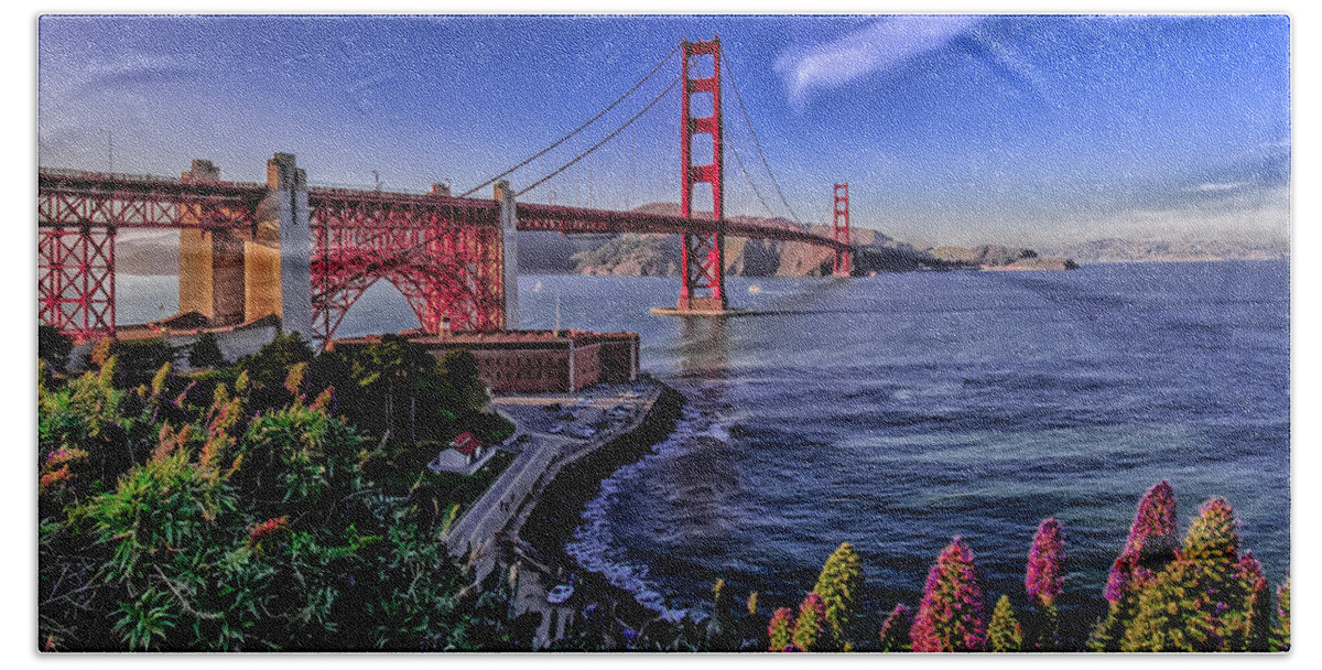 Art Bath Towel featuring the photograph Golden Gate Bridge by Ron Pate