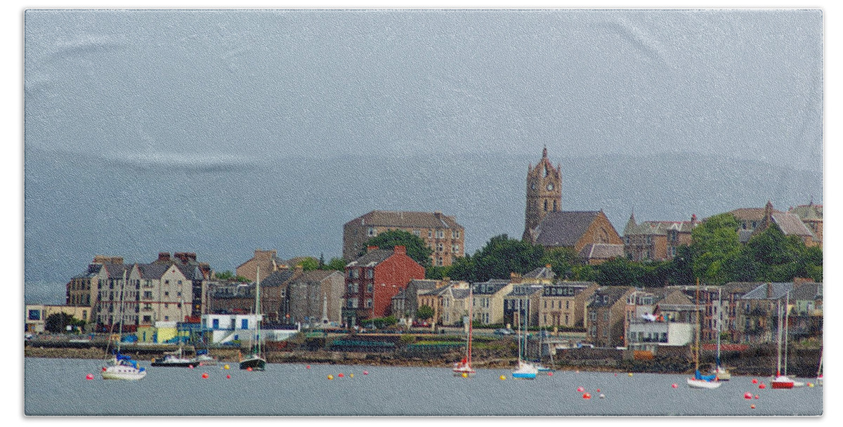 Gourock Bath Towel featuring the photograph Gourock Harbor by Nancy L Marshall