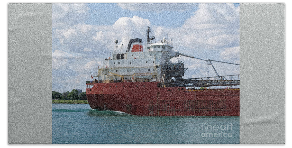Freighter Bath Towel featuring the photograph Great Lakes Transport by Ann Horn