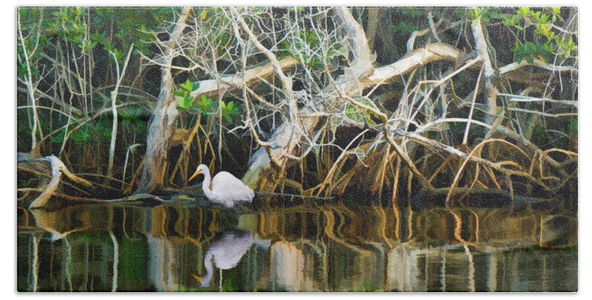 White Egret Bird Bath Towel featuring the photograph Great White Egret and Reflection in Swamp Mangroves by Ginger Wakem