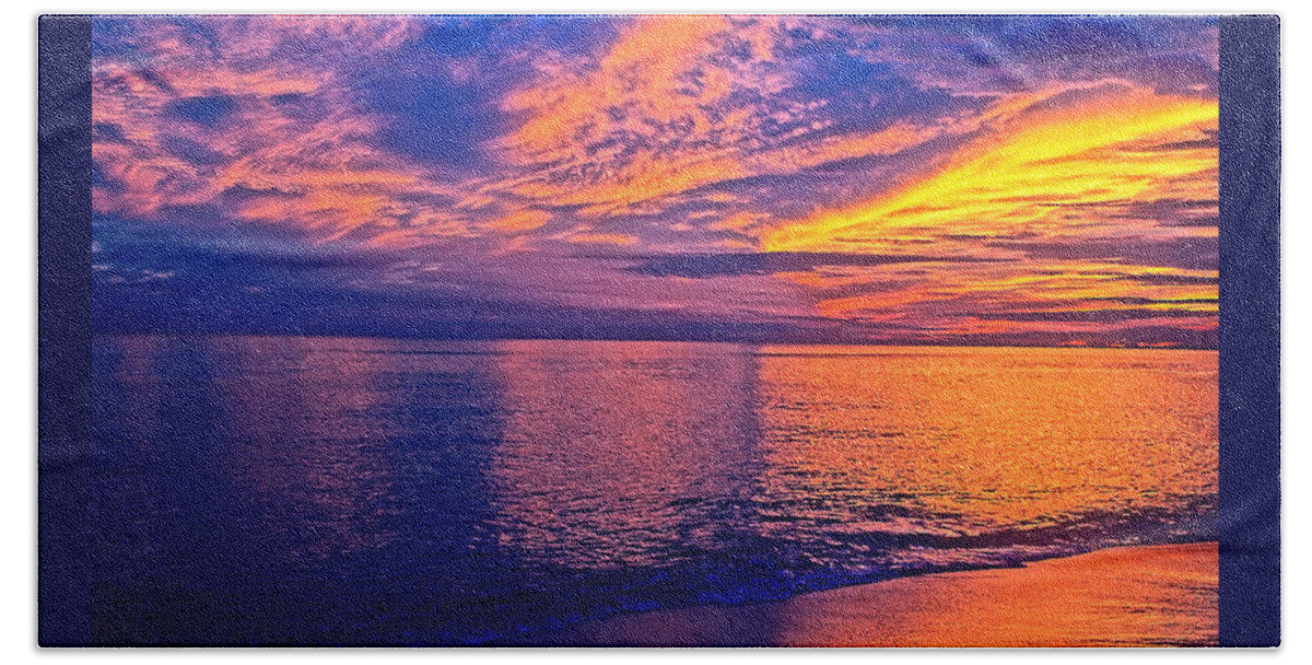 Florida Bath Towel featuring the photograph Gulf Coast Sunset by Marie Hicks
