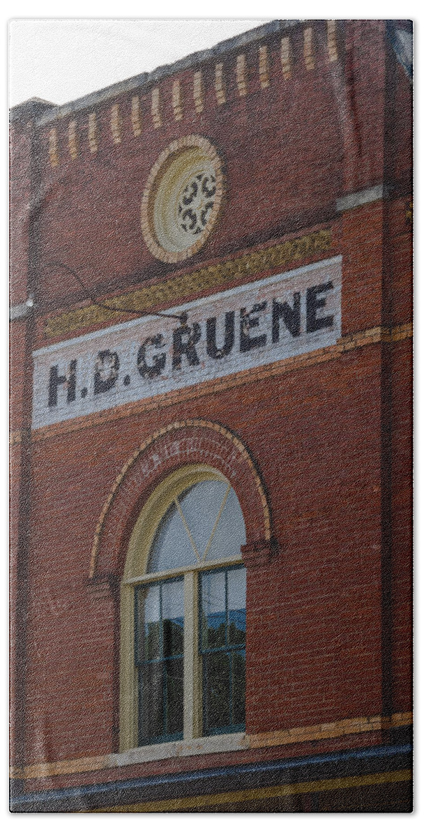 1903 Bath Towel featuring the photograph H D Gruene by Ed Gleichman