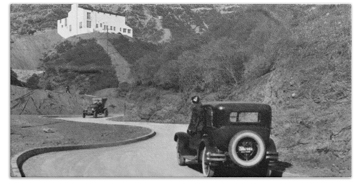 1924 Hand Towel featuring the photograph Hollywoodland by Underwood Archives