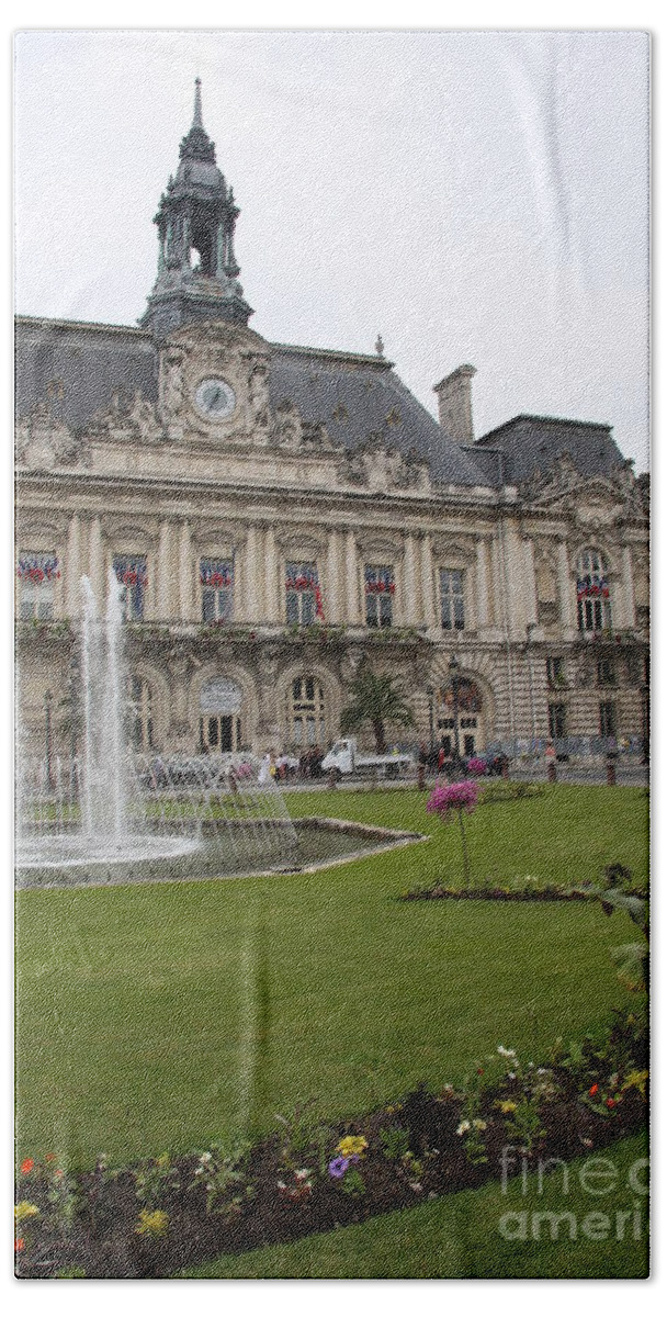 City Hall Hand Towel featuring the photograph Hotel De Ville - Tours by Christiane Schulze Art And Photography