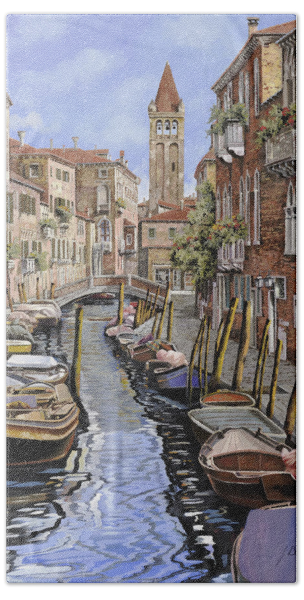 Venice Hand Towel featuring the painting il gatto nero a Venezia by Guido Borelli