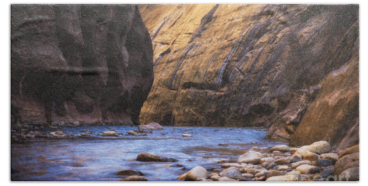 Nature Hand Towel featuring the photograph Into The Narrows by Jennifer Magallon