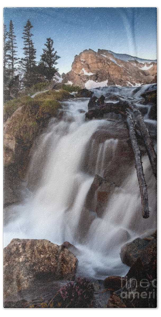 Nature Bath Towel featuring the photograph Isabelle Falls by Steven Reed