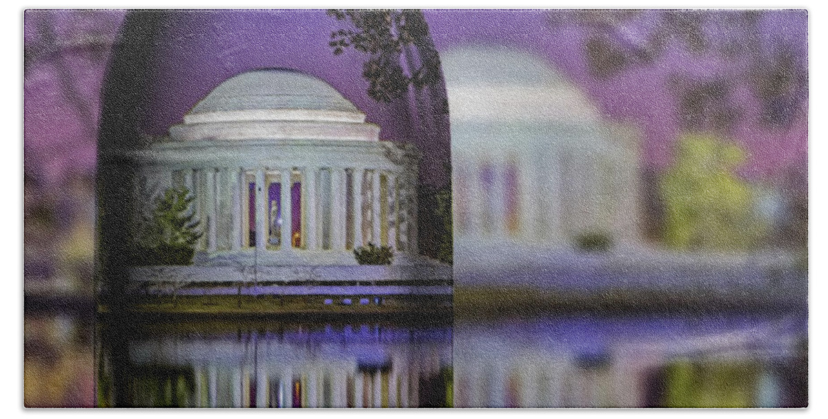 Thomas Jefferson Memorial Bath Towel featuring the photograph Jefferson Memorial In A Bottle by Susan Candelario