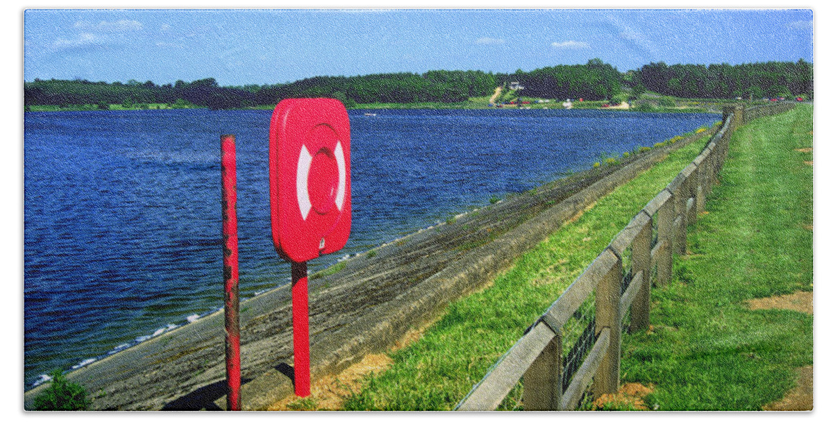 Jetty Hand Towel featuring the photograph Jetty LifeBuoy by Gordon James