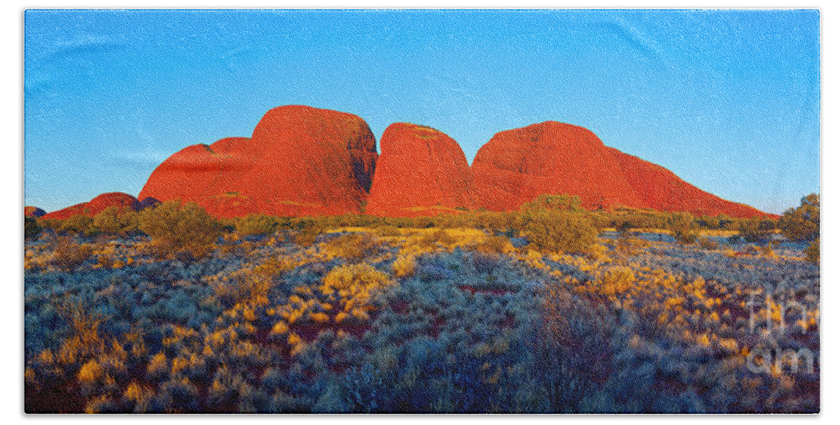 Kata Juta Olga's Northern Territory Central Australia Pano Panorama Landscape Australian Outback Hand Towel featuring the photograph Central Australia #6 by Bill Robinson