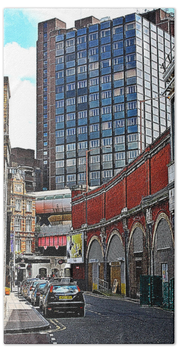 Canon Bath Towel featuring the photograph Layers of London by Jeremy Hayden