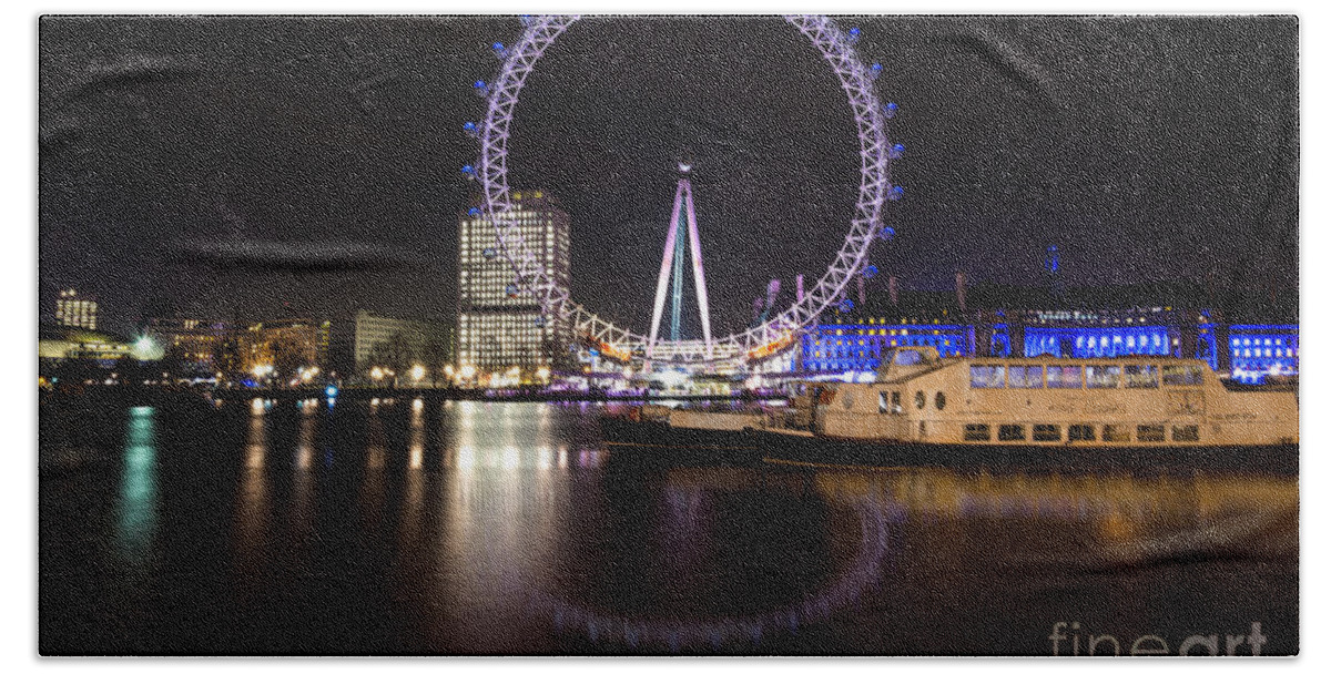London Hand Towel featuring the photograph London Eye Night by Matt Malloy