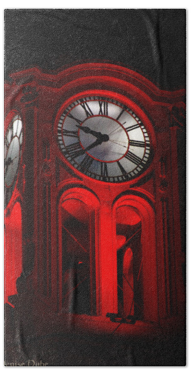 Long Beach Ca Hand Towel featuring the photograph Long Beach Pine Ave. Clock Tower in Red by Denise Dube