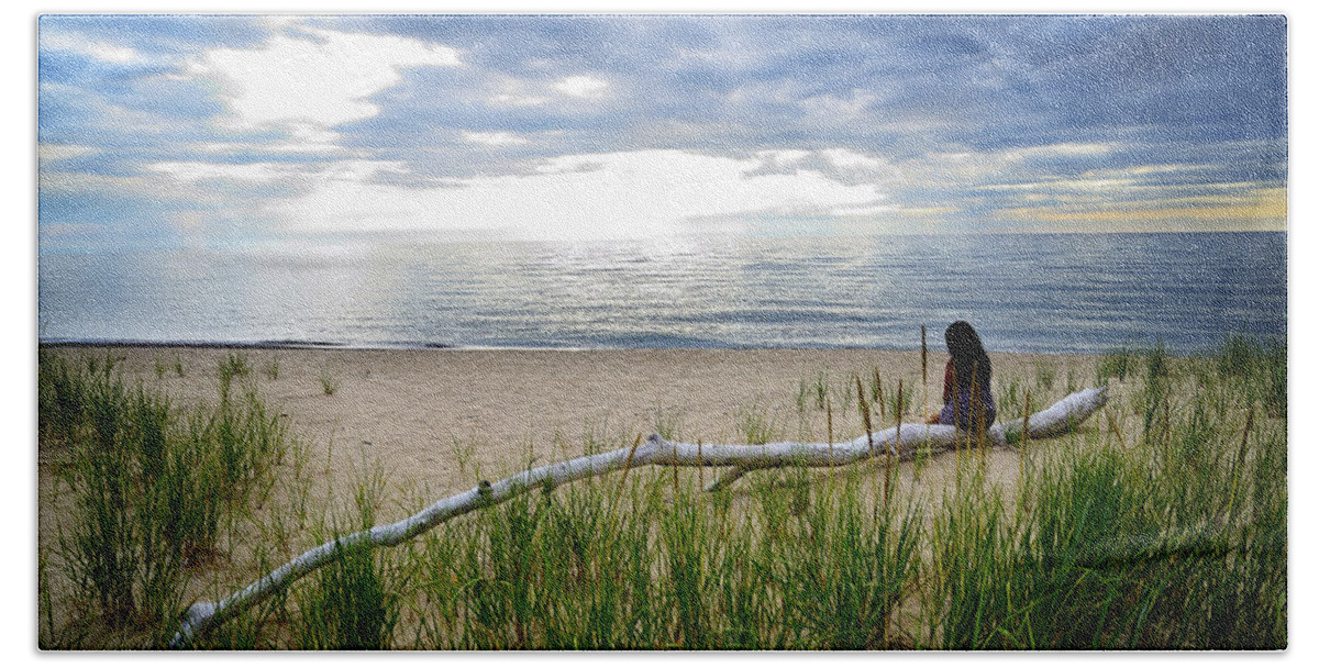 Beach Bath Towel featuring the photograph Lost in Thought by Rick Bartrand