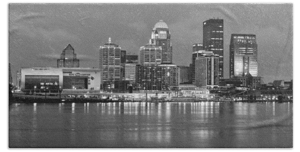Louisville Skyline Bath Towel featuring the photograph Louisville Skyline at Dusk Sunset BW Black and White Panorama Kentucky by Jon Holiday