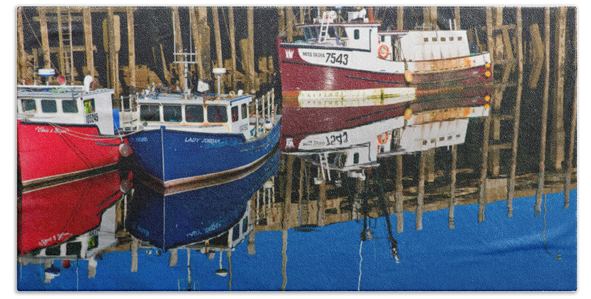 Nova Scotia Hand Towel featuring the photograph Boats and Reflections at Low Tide on Digby Bay Nova Scotia by Ginger Wakem