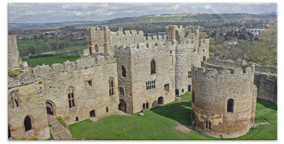 Ludlow Hand Towel featuring the photograph Ludlow Castle Chapel and Great Hall by Tony Murtagh