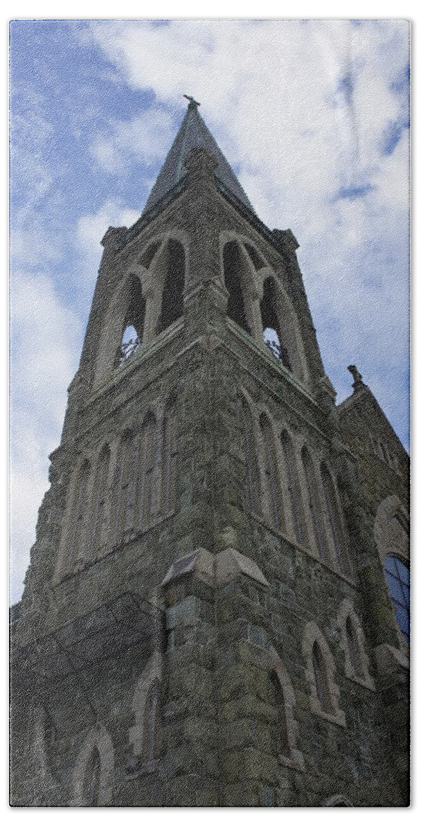 Staunton Virginia Bath Towel featuring the photograph Luray Chapel by Laurie Perry