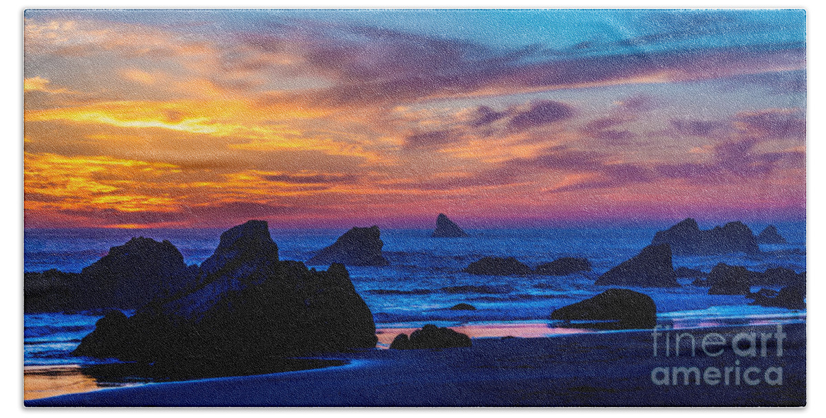 Ocean Sunset Hand Towel featuring the photograph Magical Sunset - Harris Beach - Oregon by Gary Whitton