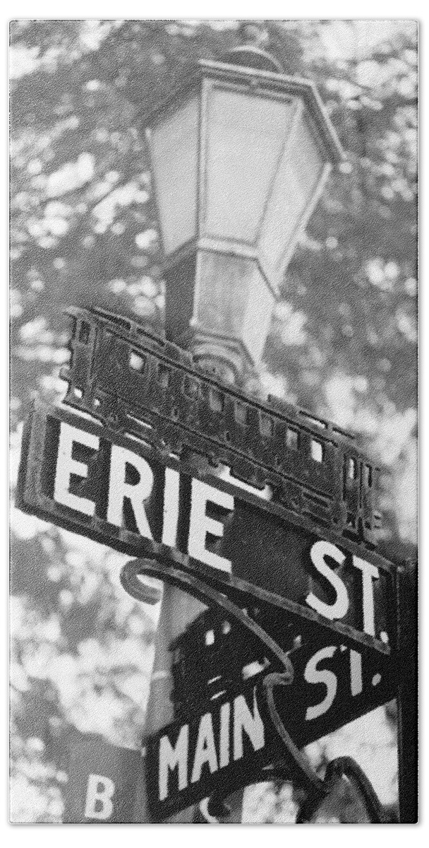Erie Street Bath Towel featuring the photograph Main St V by Courtney Webster