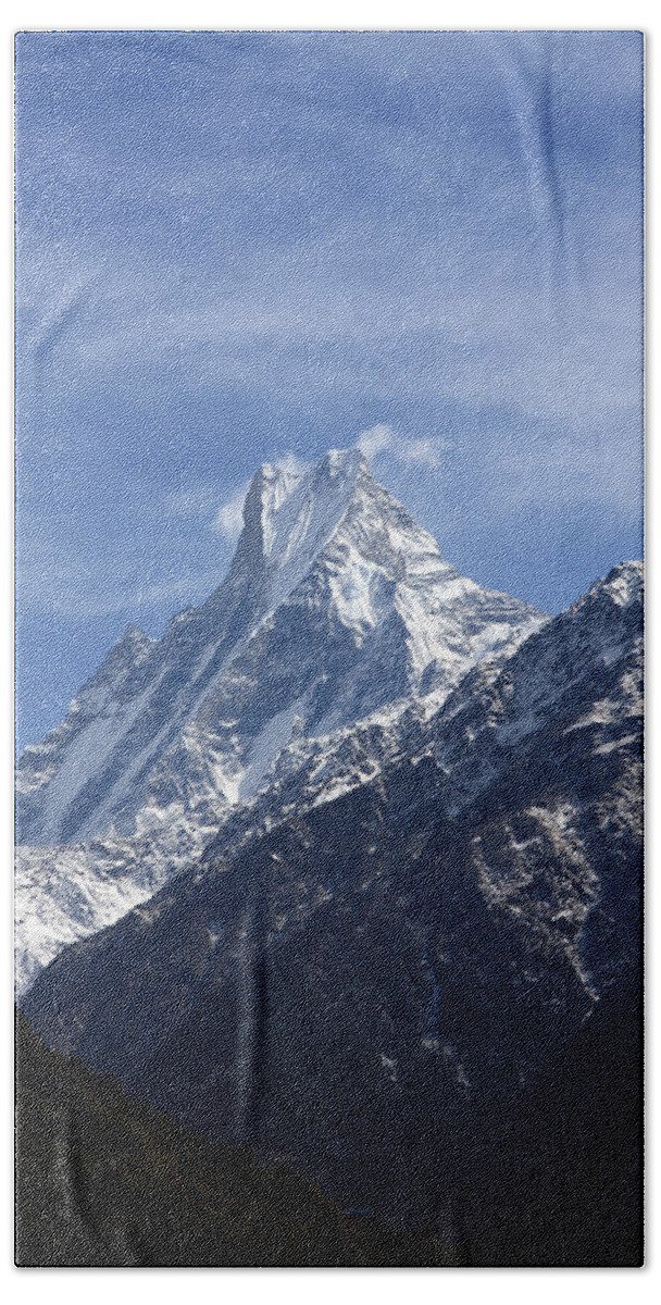 Himalayas Bath Towel featuring the photograph Majetic Peak by Aidan Moran