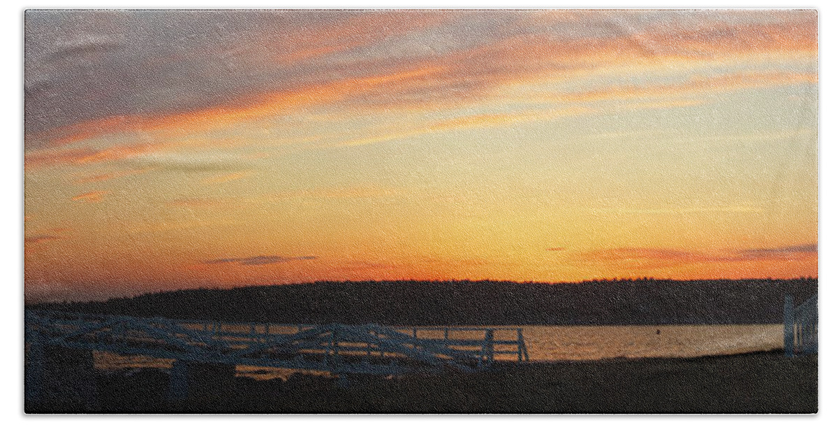 Marshall Point Bath Towel featuring the photograph Marshall Point Lighthouse Panorama at Sunset in Maine by Keith Webber Jr