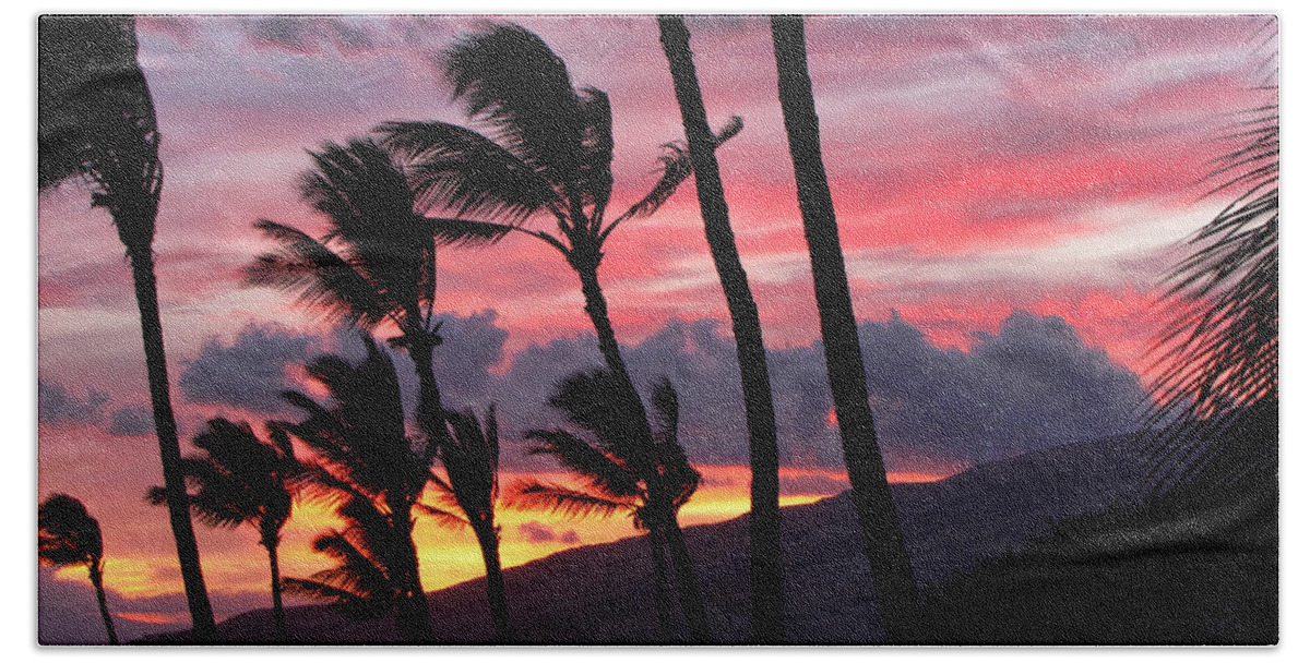 Maui Bath Towel featuring the photograph Maui sunset by Peggy Hughes