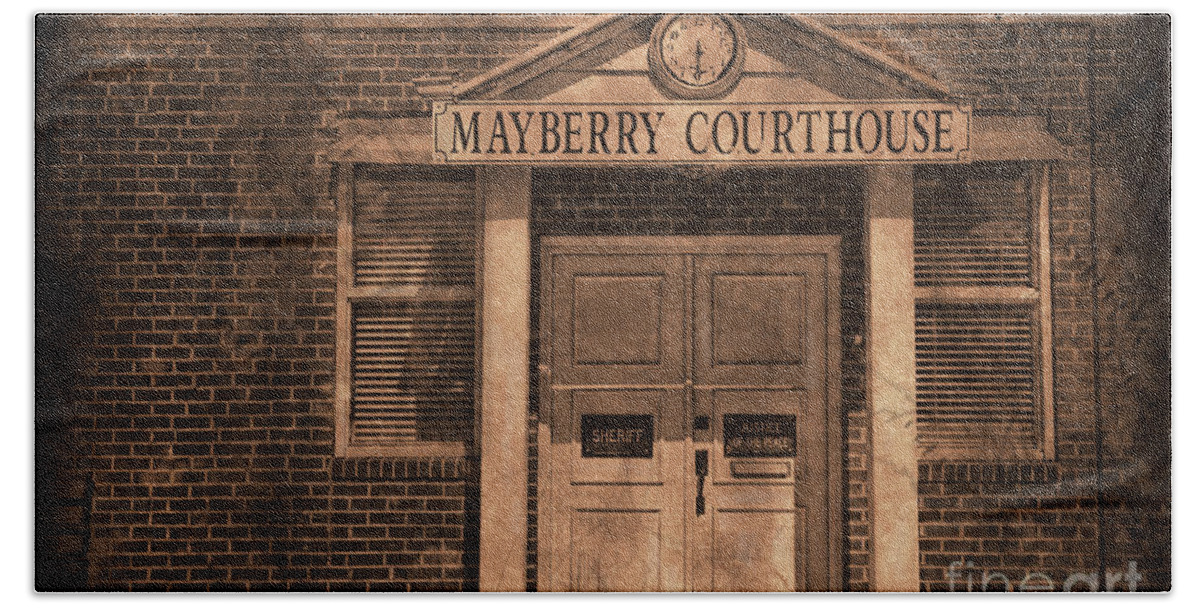 Andy Griffith Bath Towel featuring the photograph Mayberry Courthouse by David Arment