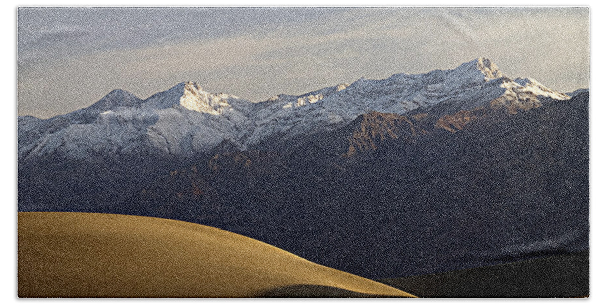 Desert Hand Towel featuring the photograph Mesquite Dunes And Grapevine Range by Joe Schofield