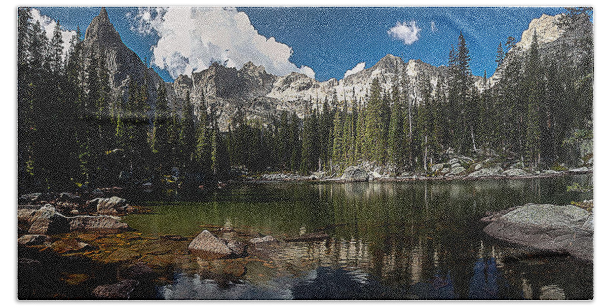 Nature Bath Towel featuring the photograph Mirror Lake by Steven Reed