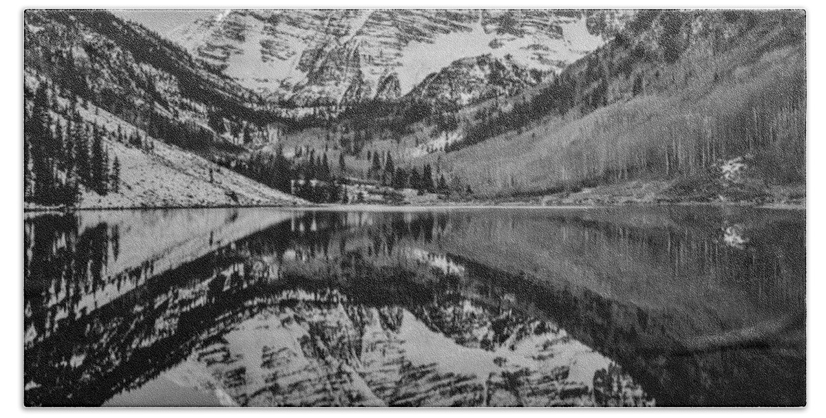 Maroon Bells Hand Towel featuring the photograph Monochrome Maroon by Darren White