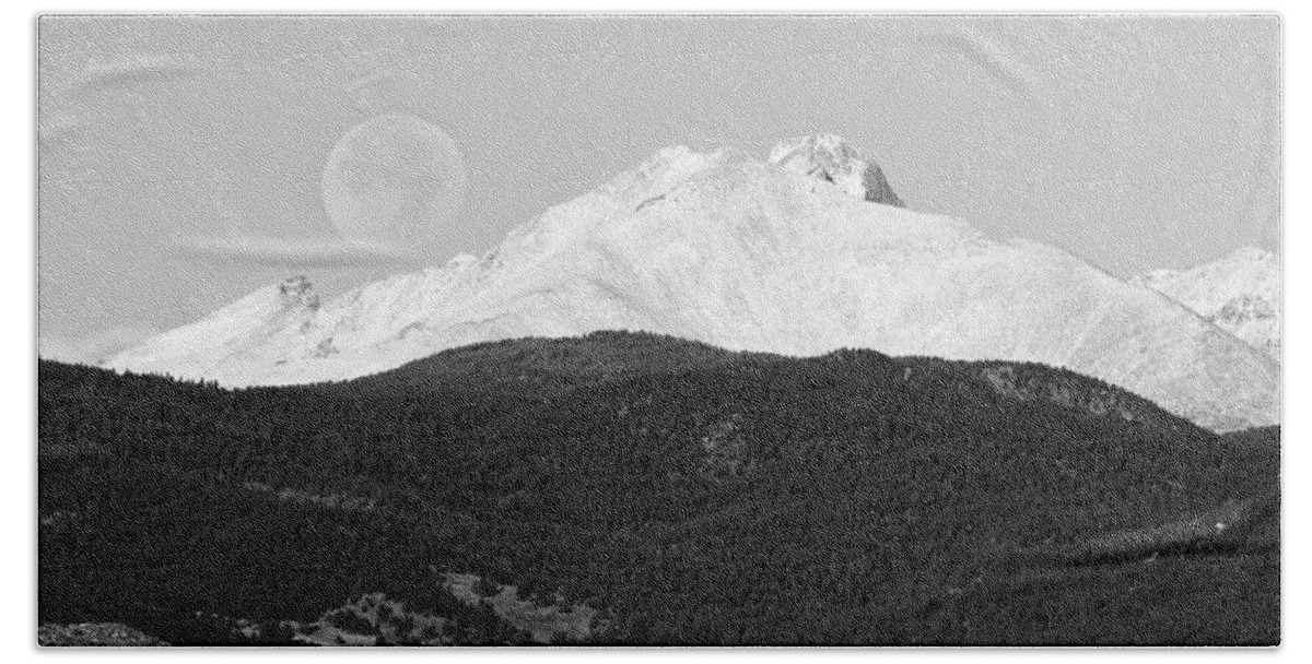 Colorado Hand Towel featuring the photograph Moon Over Snow Covered Twin Peaks BW Panorama by James BO Insogna