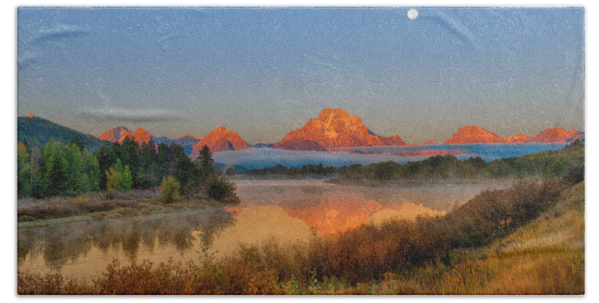 Oxbow Bend Bath Towel featuring the photograph Moonset over Oxbow Bend by Greg Norrell