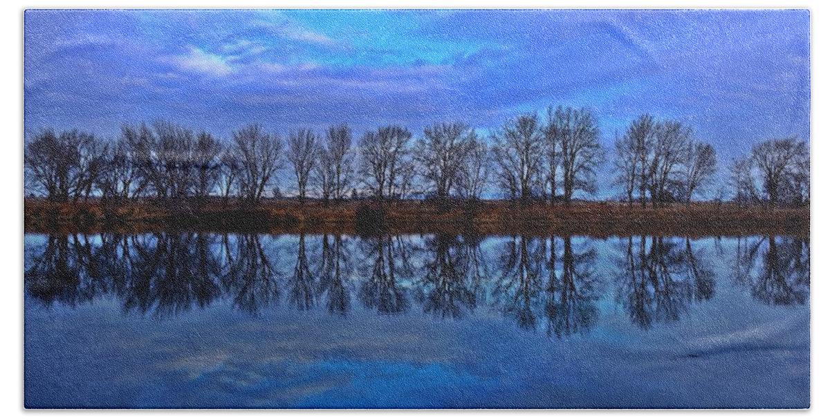 Landscape Bath Towel featuring the photograph Blue morning reflection by Lynn Hopwood