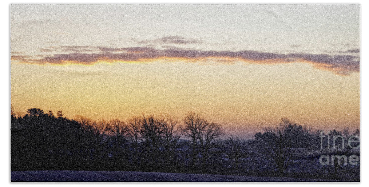 Sunrise Bath Towel featuring the photograph Morning View by Jan Killian