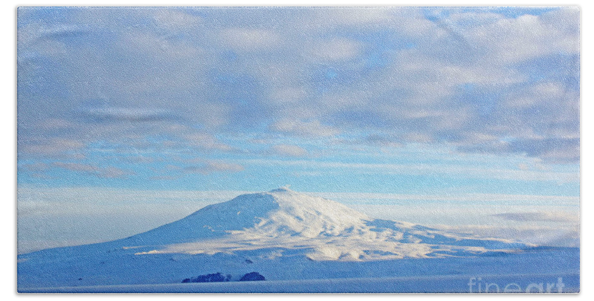 Nature Hand Towel featuring the photograph Mount Erebus Volcano, Antarctica by Stephen & Donna O'Meara