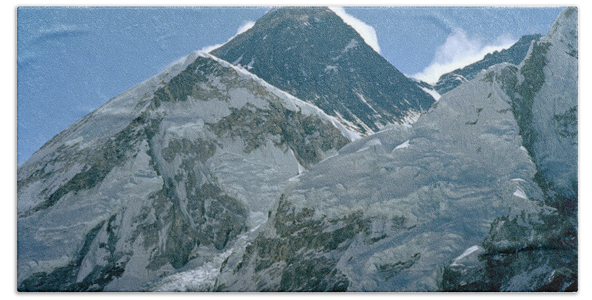 Everest Bath Towel featuring the photograph Mount Everest Morning by Shaun Higson