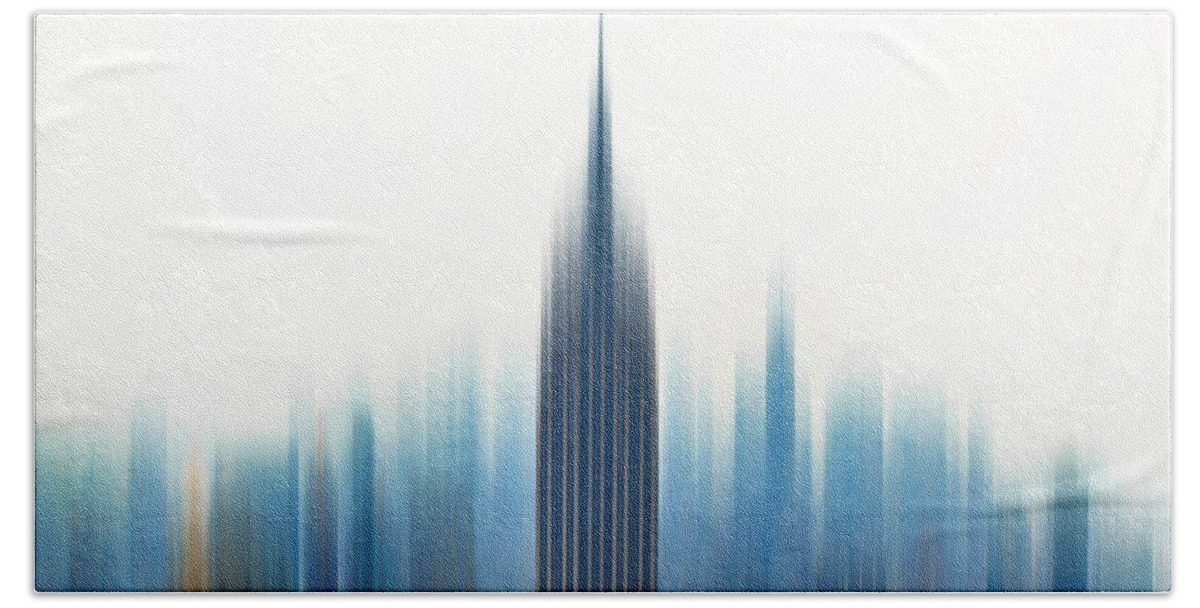 New York City Bath Towel featuring the photograph Moving An Empire by Az Jackson