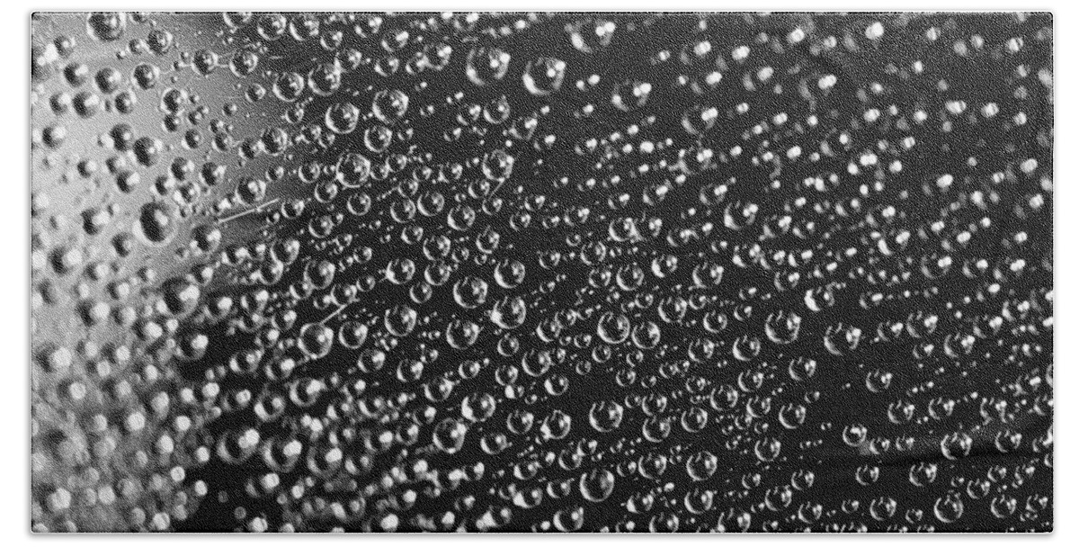 Black And White Bath Towel featuring the photograph Natures Dewy Infinity by Jeff Folger