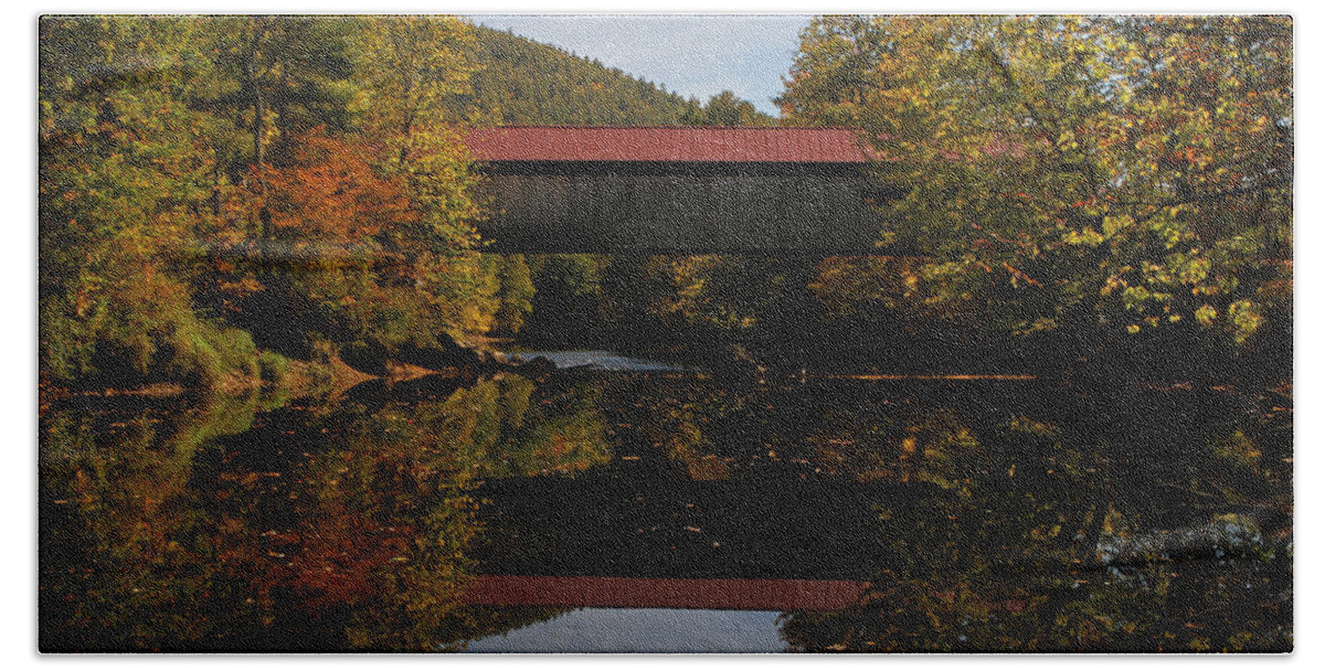 Coombs Covered Bridge Bath Towel featuring the photograph New Hampshire Coombs Covered Bridge by Juergen Roth
