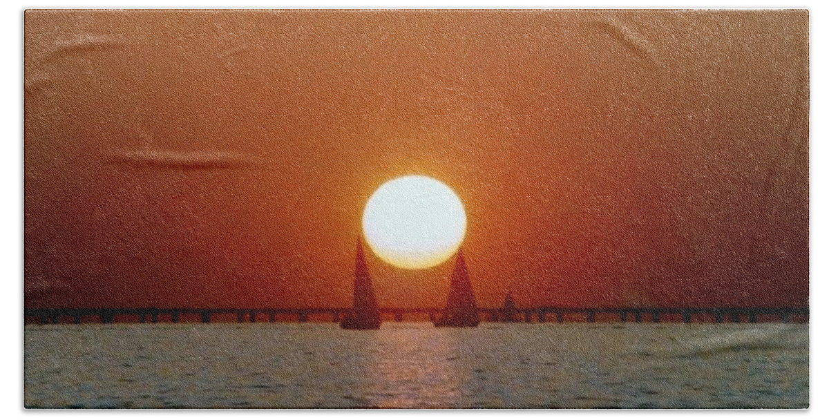 New Orleans Photos Hand Towel featuring the photograph New Orleans Sailing Sun On Lake Pontchartrain by Michael Hoard