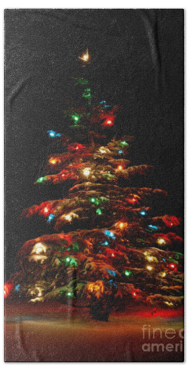 Christmas Hand Towel featuring the photograph O Christmas Tree by Amanda Jones