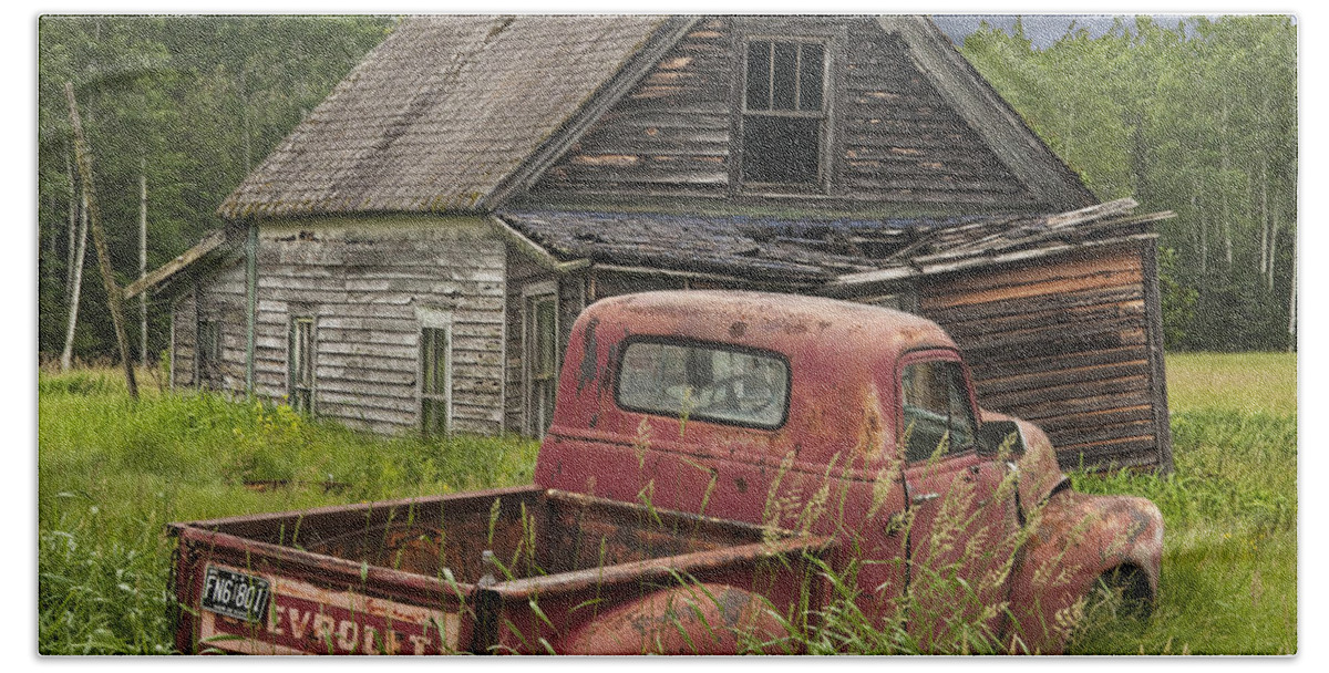 Composite Hand Towel featuring the photograph Old Abandoned Homestead and Truck by Randall Nyhof