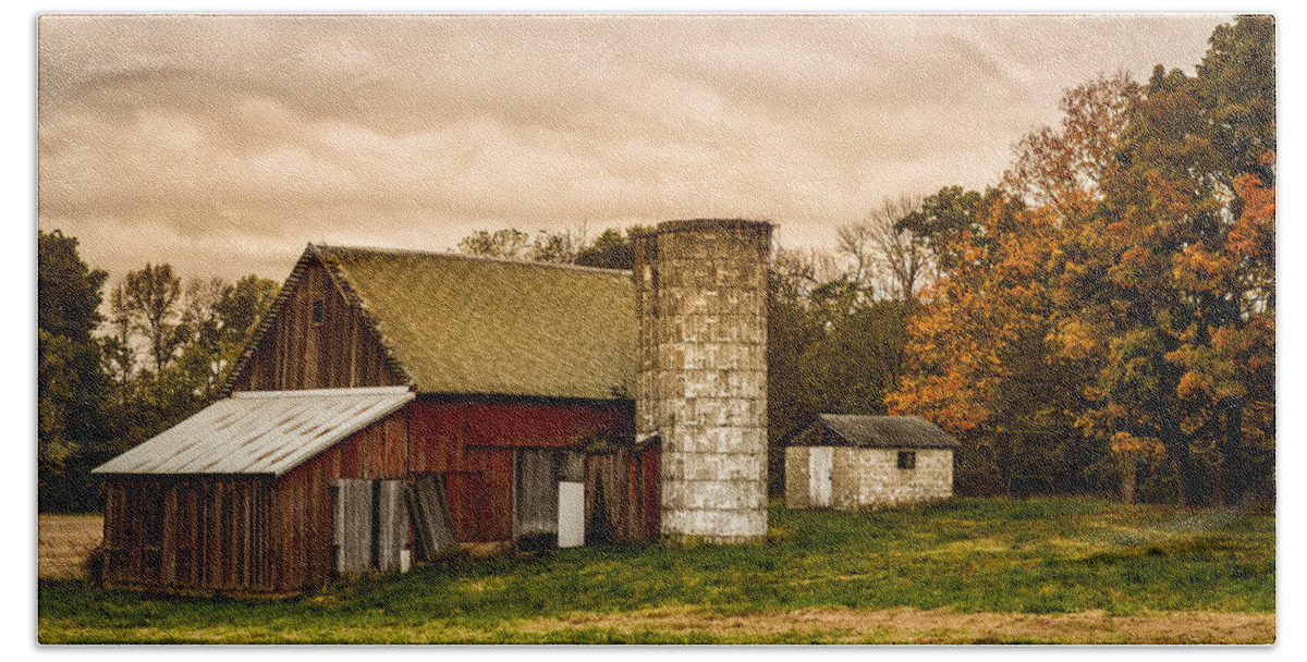 Autumn Hand Towel featuring the photograph Old Red Barn and Silo by Ron Pate